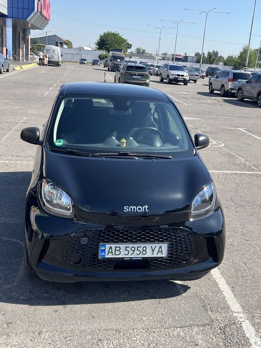 2021год. Smart forfour EQ  5-ти местная