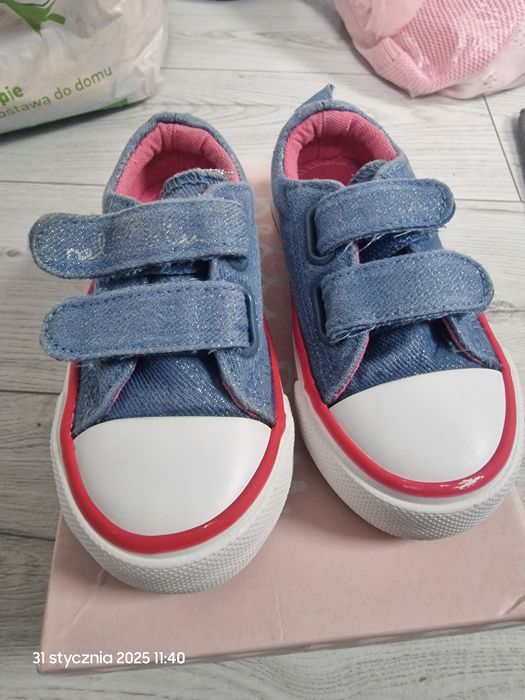 Trampki dziewczynka 22