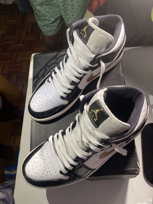 Modelo: Air Jordan 1 Mid *