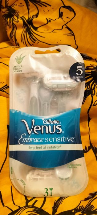 Maszynki Gillette Venus Embrace Sensitive less feel of irritation 3szt