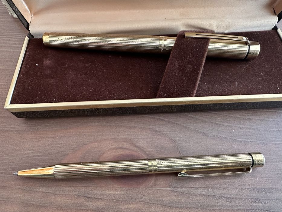 Vendo conjunto de canetas SHEAFFER