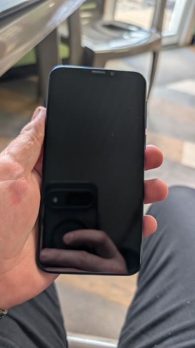 Meizu X8 в блакитному кольорі