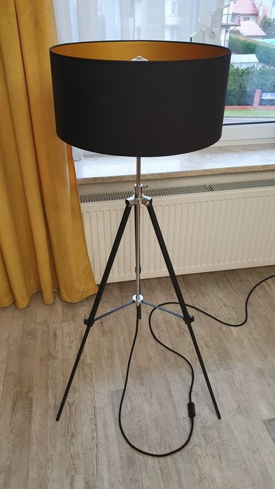 Sprzedam mało używaną lampe stojaca 2w1