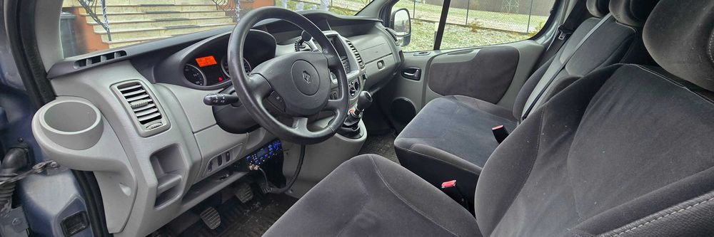 Renault Trafic Black Edition