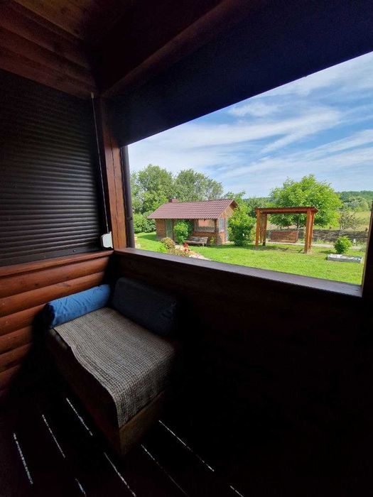 Будинок з власним виходом до озера