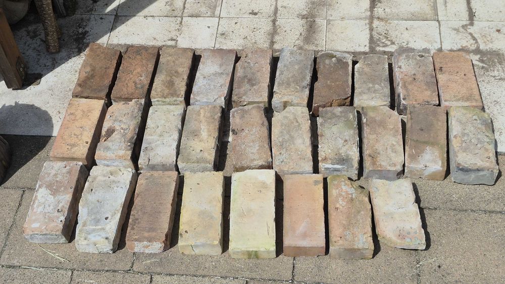 Cegła czerwona porozbiórkowa wypalana - 28 sztuk