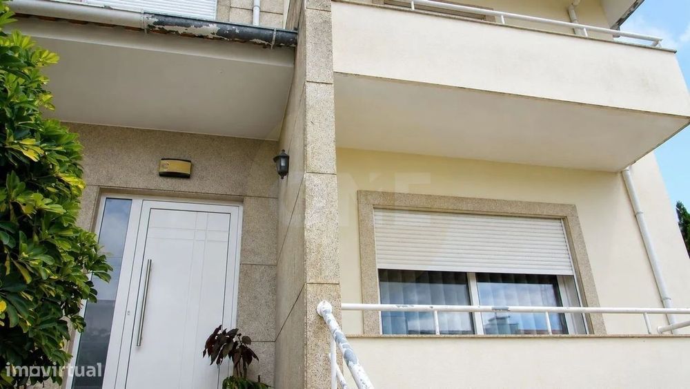 Moradia em Gaveto T3+1 em Figueiredo, Amares