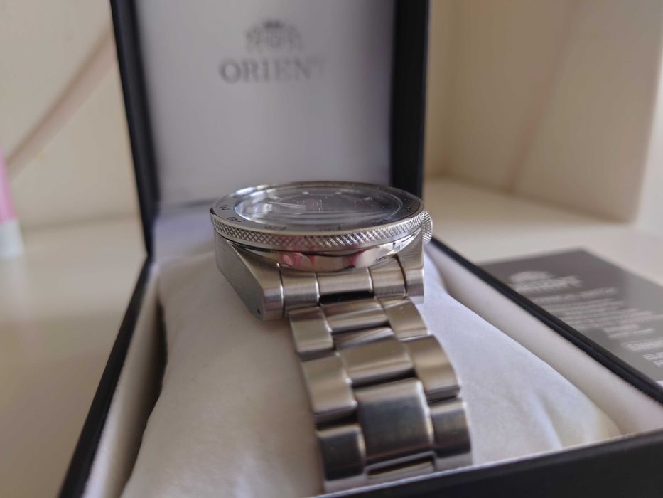 Relógio Orient Retro Future Camera RA-AR0201B10B