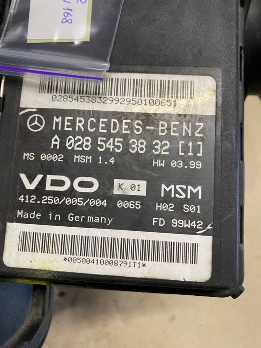 Блок керування двигуном компʼютер Mercedes-Benz A-Class W168 A160 1.6 бензин A0285453832