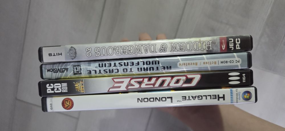 Лот ПК ігор / PC CD DVD (Wolfenstein, Hellgate, Hidden & Dangerous)