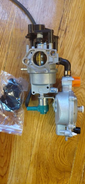 Газовий карбюратор до инверторного бензогенератора