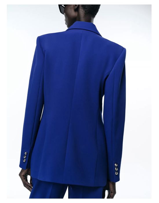 Класичний костюм від Zara