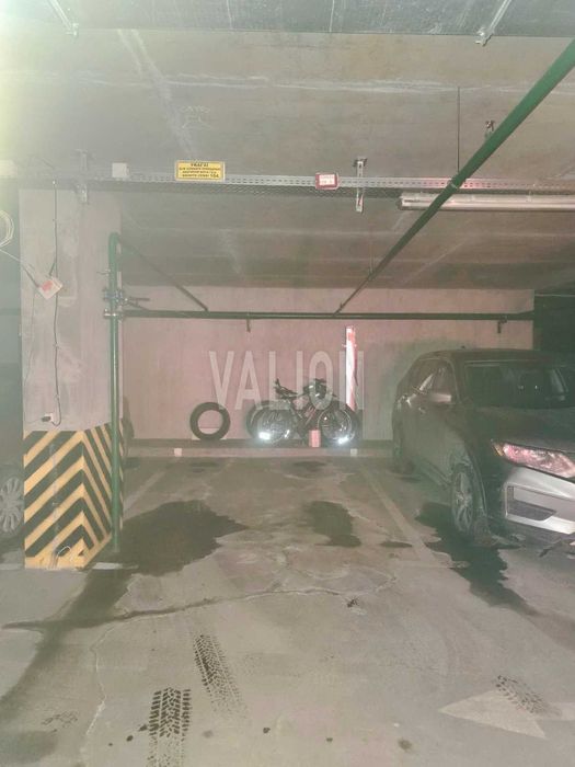 Продаж підземного паркомісця. Вул. Вірменська 6