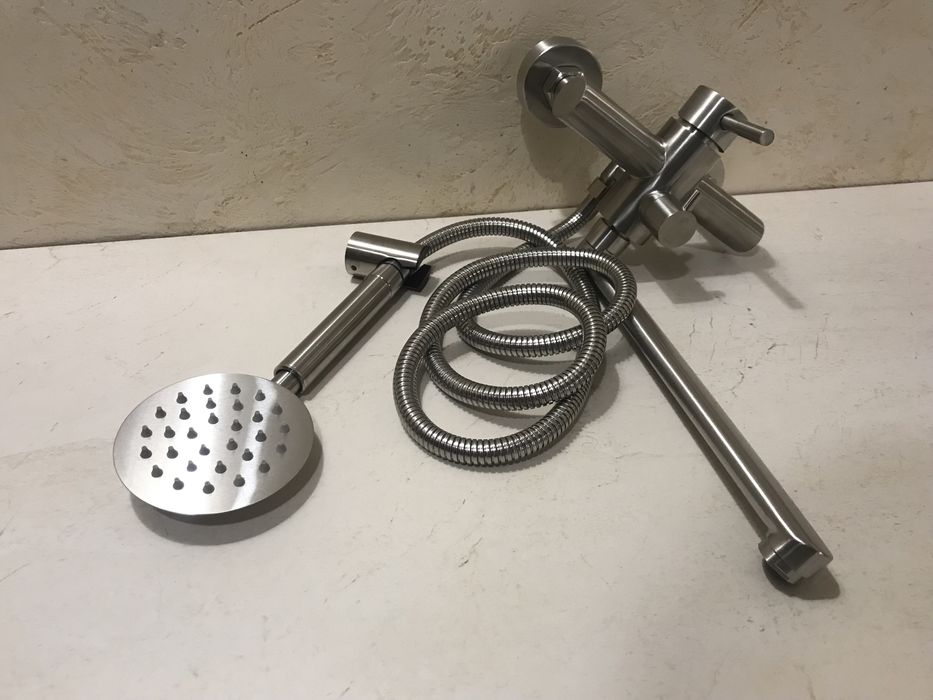 Змішувач для ванни матовий нержавіюча сталь