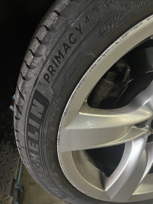 Pneu michelin primacy 4 245 40 r18