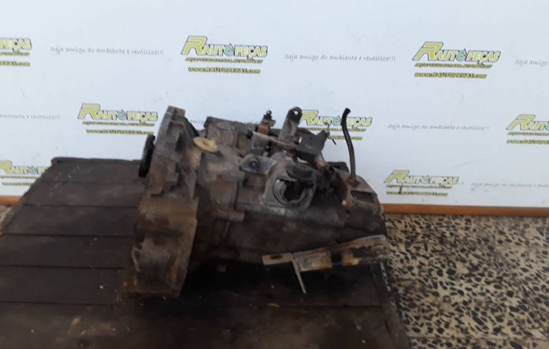 Caixa de Velocidades - VOLKSWAGEN Golf II (19E, 1G1) | 83 - 92