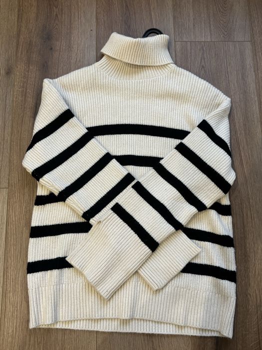 Світер зара в полоску чорно білий zara