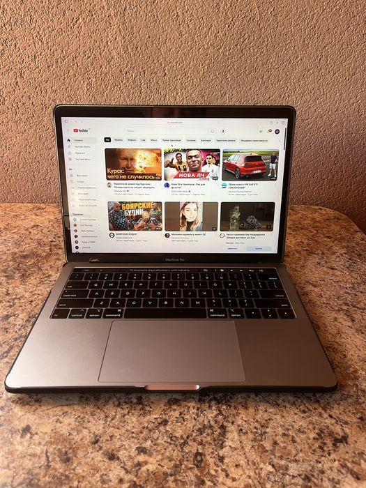 Macbook Pro 13 TouchBar 30 циклів
