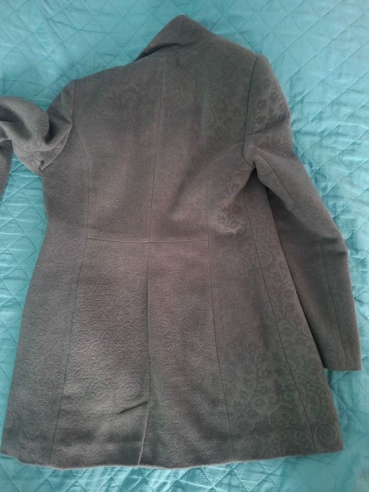 Płaszcz damski flauszowy ocieplany rozm 38