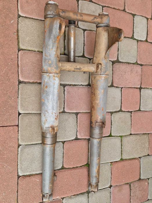 Продам передню вилку на мотоцикл М 72