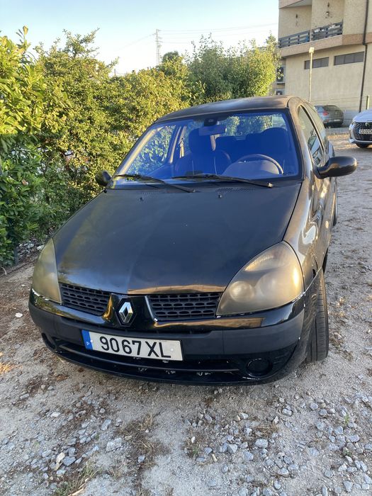 Renault clio 1.5  DCI  3 portas 5 lugares