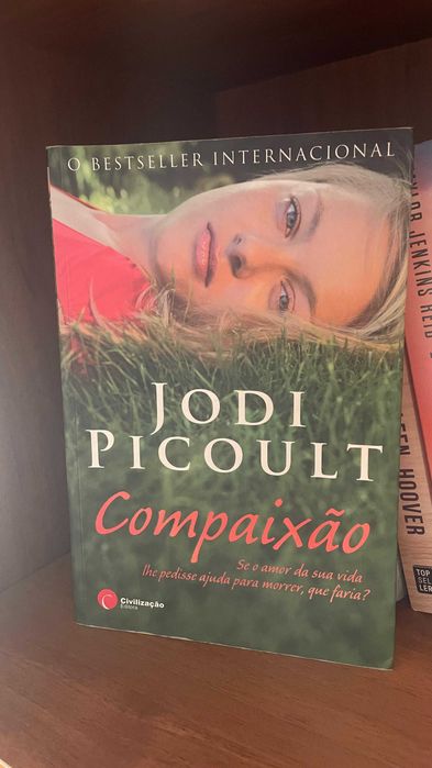Book "Compassion" by Jodi Picoult – shipping included