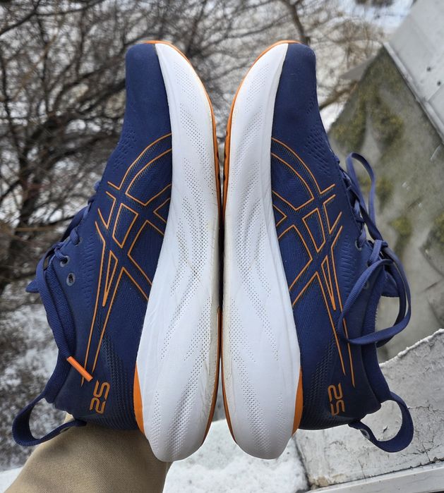 42.5р Asics Gel Nimbus 25 | Kayano Cumulus бігові кросівки