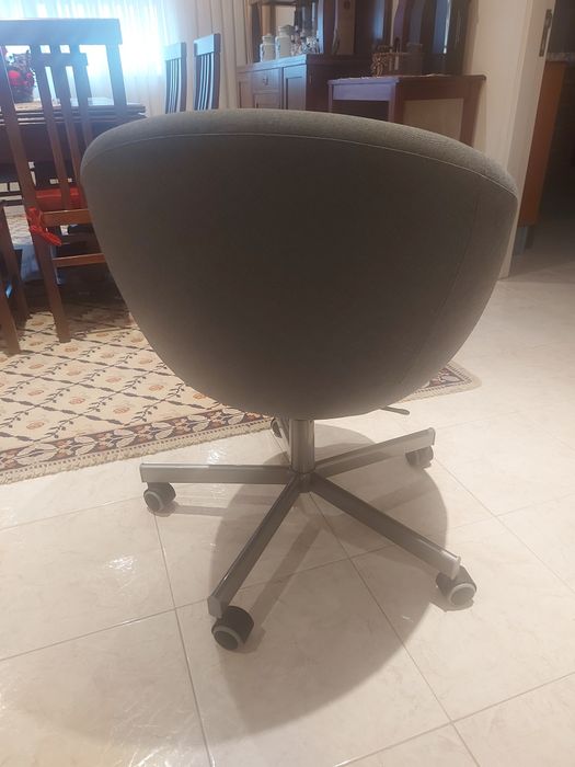 Cadeira IKEA usada