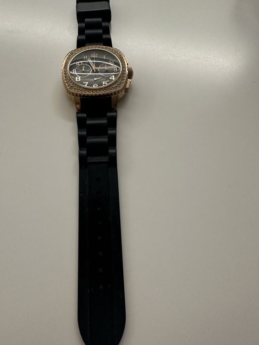 Relógio da marca MG