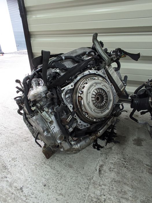 Двигун двигатель мотор Subaru forester outback legacy imрreza ee20