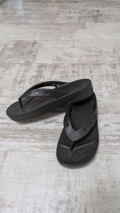 Japonki Crocs classic platform flip W7 czarne