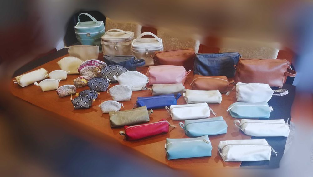 Bolsas, Estojos e Necessaires Artesanais em Couro Natural/Sintético