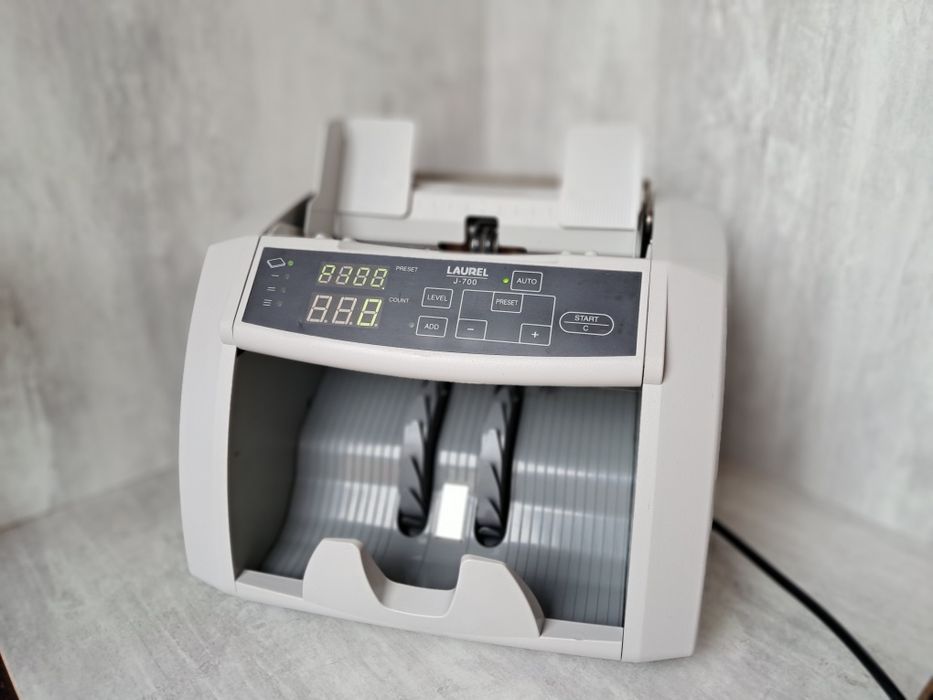 Laurel J-700 Лічильник банкнот. Машинка для счёта денег. Счётчик денег