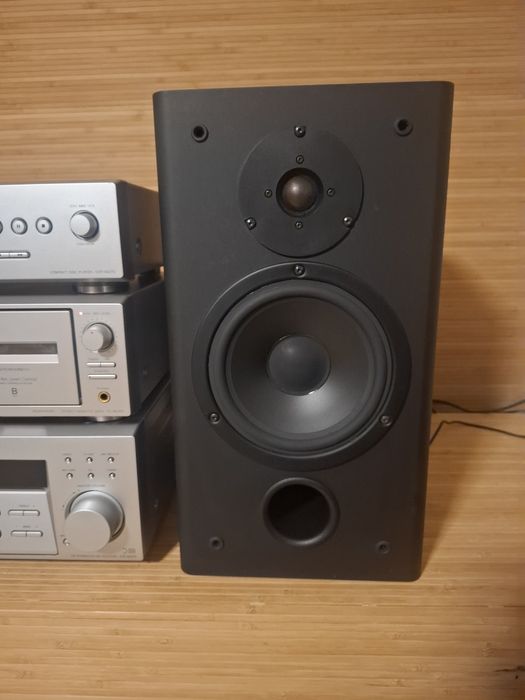 Wieża HIFI Stereo Sony z kolumnami  Super stan
