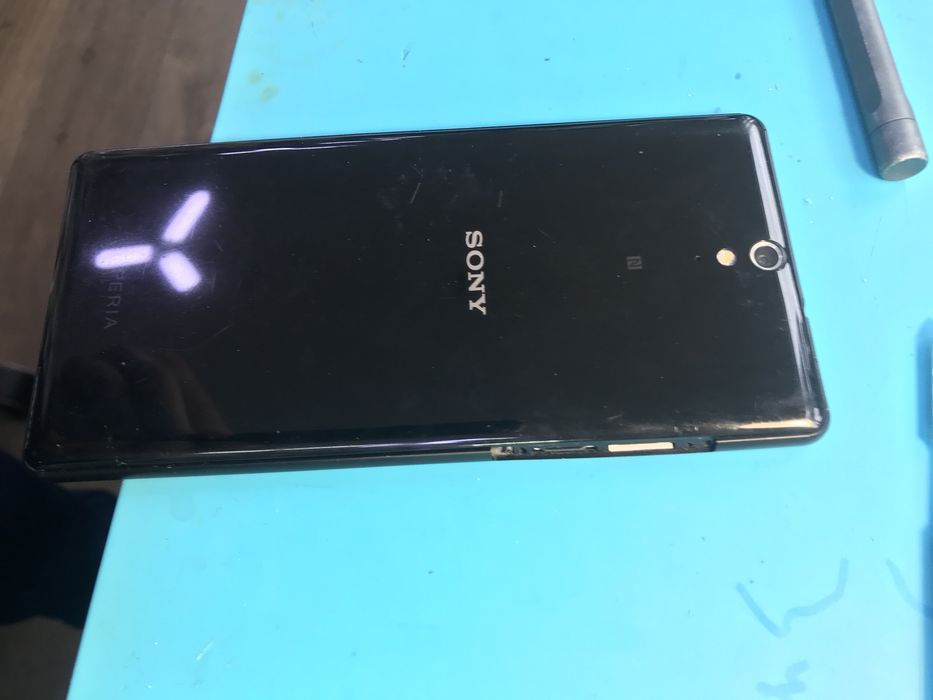 Sony, E5563 на запчастини
