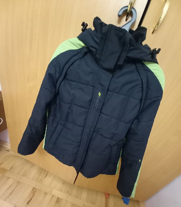 Жіночі лижні    куртки