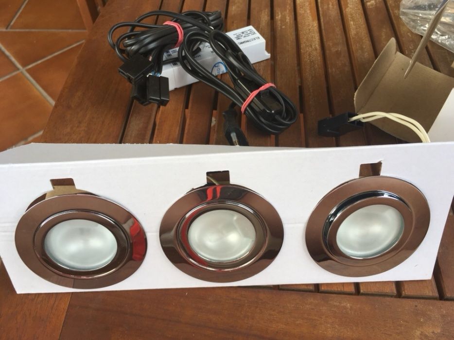 Zestaw lamp halogenowych 12V