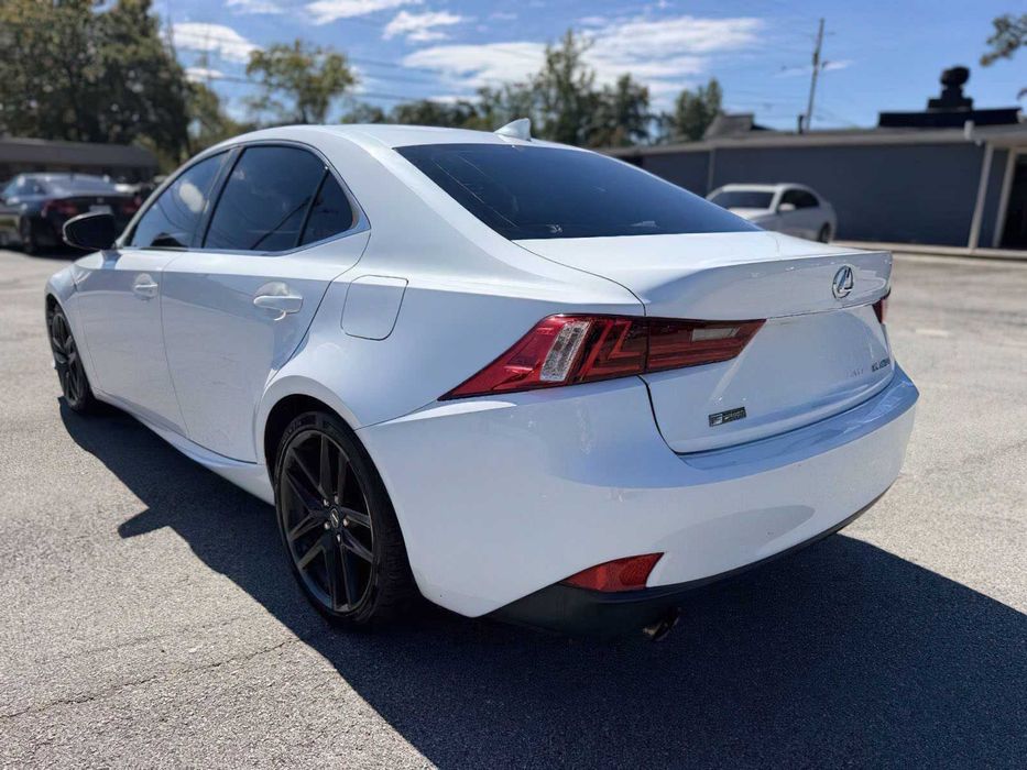 Lexus IS 250 Crafted Line      2015