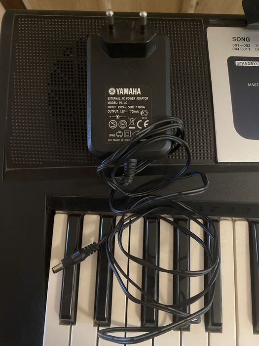 Keyboard Yamaha YPT-210