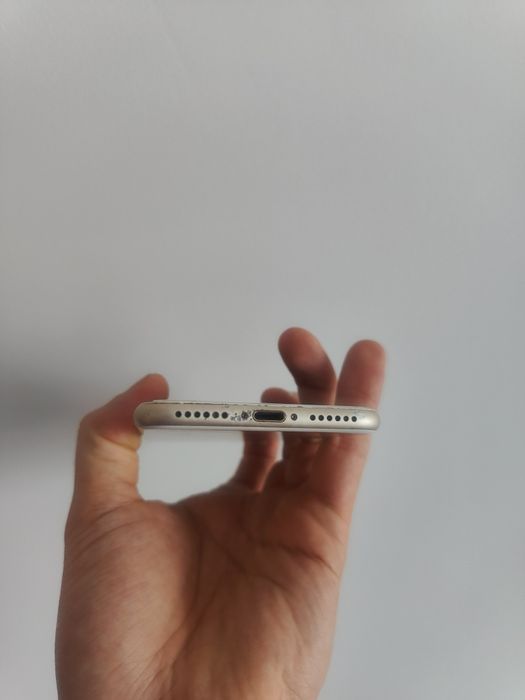 Iphone 7 (на запчастини)