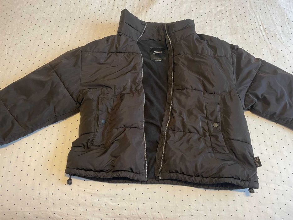 kurtka czarna damska ocieplana puchowa oversize Pull&Bear rozmiar M