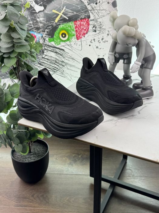 Кросівки Hoka Skyward 41 розмір Е16916