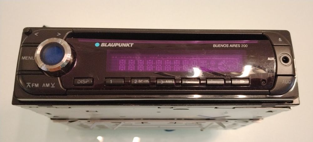 Auto rádio Blaupunkt encastre com painel destacável