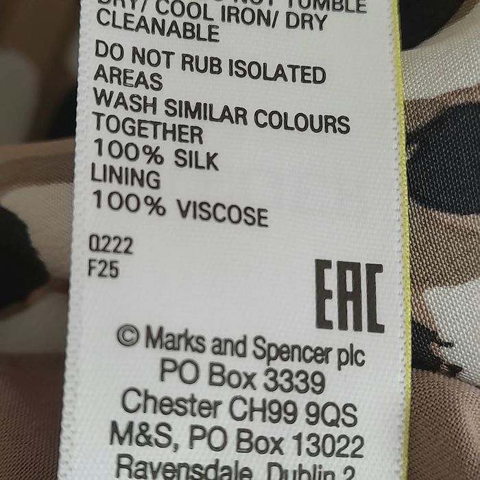 Silk 100%  шовк спідниця М/L по косій на підкладці Marks &Spenser
