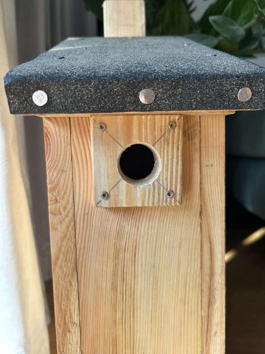 Budka lęgowa dla ptaków, wyeliminuj komary na działce!