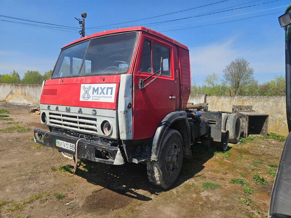 Сідловий тягач Камаз-5410