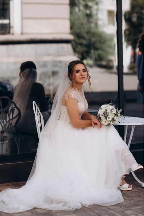 Продам свою весільну сукню