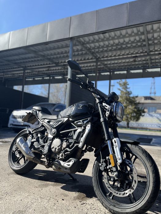 Loncin Voge 300 ac