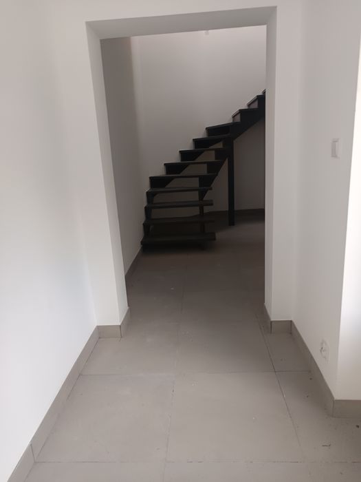 Lokal na poddaszu z klimatem ok 80m