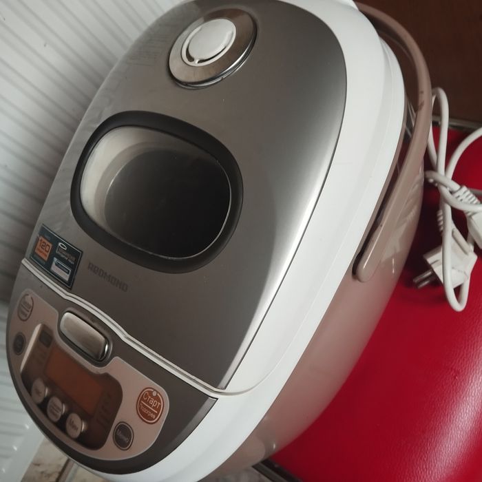 Мультиварка Redmond